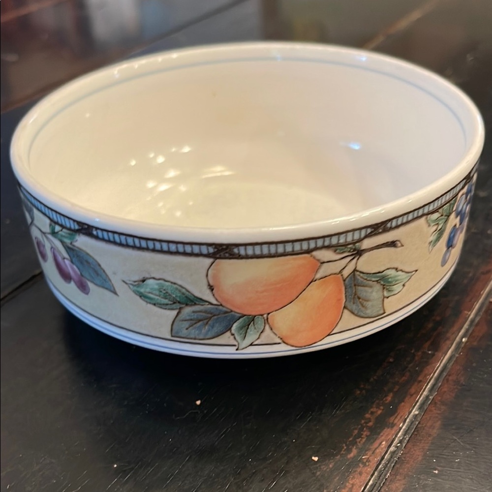 Floral and Fruit Design Mikasa Garden Harvest Vintage Bowl